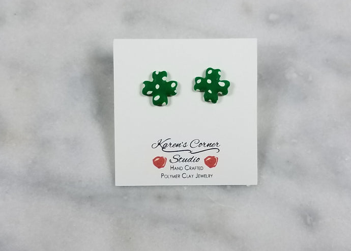 Green and White Clover Post Earring - S