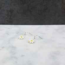 Load image into Gallery viewer, Daisy Flower Dangle Earrings
