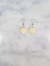 Load image into Gallery viewer, Circle White &amp; Gold Floral Petal Dangle Earrings
