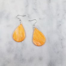 Load image into Gallery viewer, L Teardrop Marbled Peach and White Dangle Handmade Earrings

