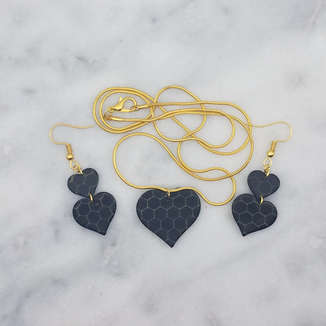 Black and Gold Honeycomb Heart Pendant Necklace Set with S and L Double Heart-Shaped Handmade Dangle Handmade Earrings