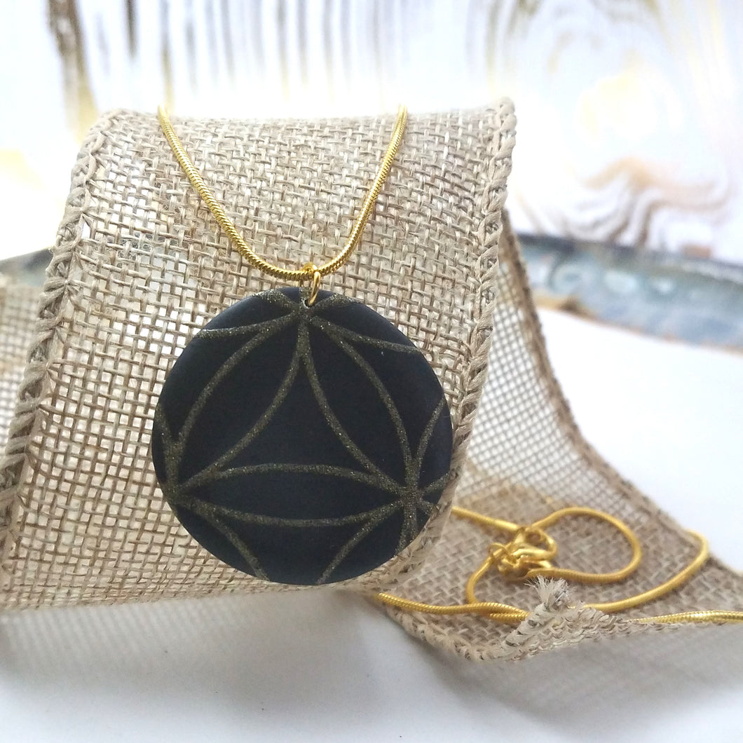 Black and Gold Leaf Circle Pendant Necklace