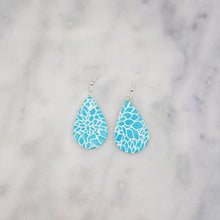 Load image into Gallery viewer, Teardrop Floral Pattern Blue &amp; White Dangle Handmade Earrings

