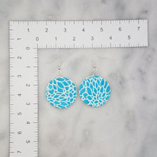 Load image into Gallery viewer, Circle Floral Pattern Blue &amp; White Dangle Handmade Earrings

