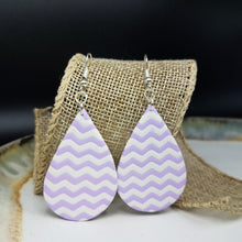 Load image into Gallery viewer, Teardrop Chevron Pattern White &amp; Purple Dangle Handmade Earrings
