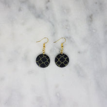 Load image into Gallery viewer, Circle Quatrefoil Pattern Black &amp; Gold Dangle Handmade Earrings
