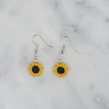 Load image into Gallery viewer, Handmade Sunflower S Dangle Handmade Earrings
